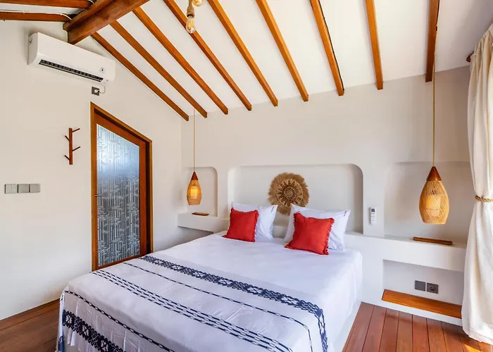 Bong By Pertama Management Villa Uluwatu